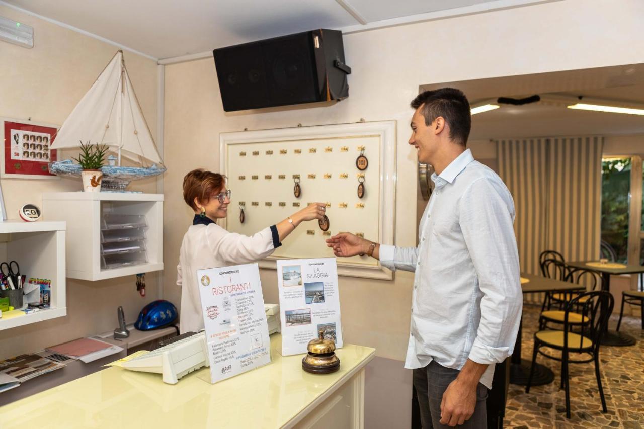 Hotel Alfa Tao Riccione Exterior photo